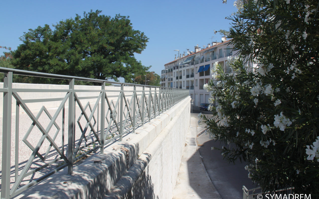 Quais de Tarascon