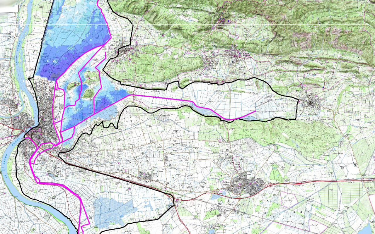 Modélisation hydraulique d'une crue type 1856 (12 500 m3/s) - Brèche, quasi-certaine, après les travaux entre Tarascon et Arles