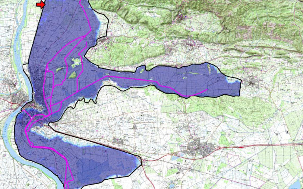 Modélisation hydraulique d'une crue type 1856 (12 500 m3/s) - Brèche, quasi-certaine, avant les travaux entre Tarascon et Arles