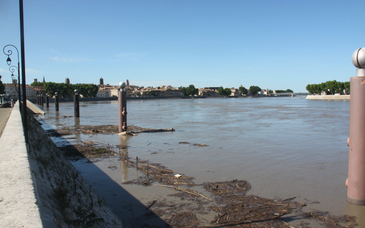 Quais d'Arles lors de la crue du 11 mai 2021