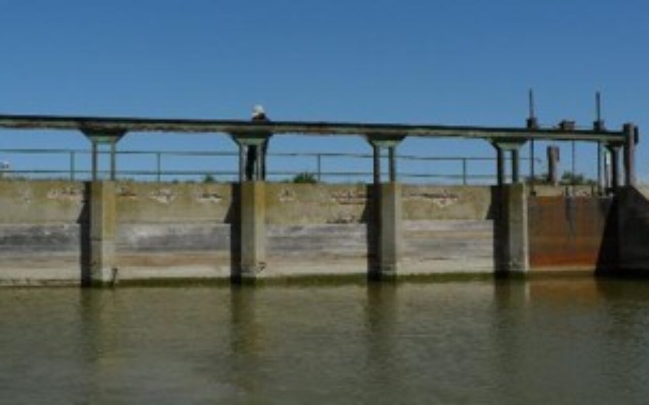 Pertuis Est en béton armé