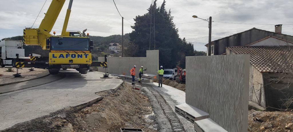 Reprise des travaux du mur de soutènement dans le prolongement de la digue des Marguilliers